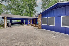 Lakefront Hot Springs Vacation Rental w/ Dock!