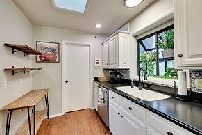 Lakefront Hot Springs Vacation Rental w/ Dock!