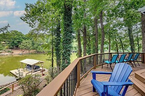 Lakefront Hot Springs Vacation Rental w/ Dock!