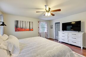 Lakefront Hot Springs Vacation Rental w/ Dock!