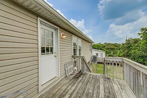 Coastal Emerald Isle Retreat w/ Deck & Grill!
