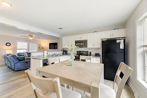 Coastal Emerald Isle Retreat w/ Deck & Grill!