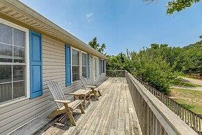 Coastal Emerald Isle Retreat w/ Deck & Grill!