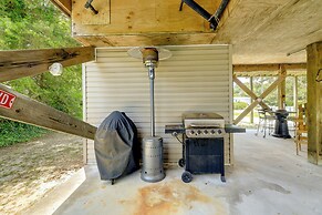 Coastal Emerald Isle Retreat w/ Deck & Grill!