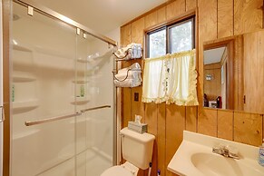 Waterfront Lake Cabin: Close to Boating & Fishing!
