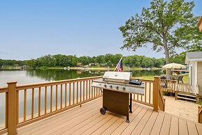 Waterfront Lake Cabin: Close to Boating & Fishing!
