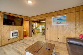 Waterfront Lake Cabin: Close to Boating & Fishing!