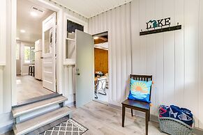 Houghton Lake Family Cottage w/ Game Room!