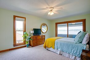 Lakefront Syracuse Home w/ Deck & Private Dock!