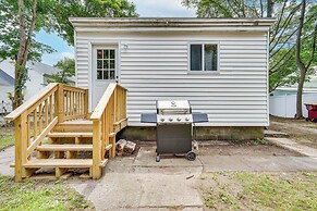 Cozy Glens Falls Getaway < 1 Mi to Downtown