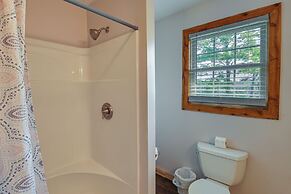 Idyllic Beattyville Cabin Rental w/ Stunning Views