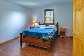 Idyllic Beattyville Cabin Rental w/ Stunning Views