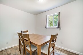 Charming Glens Falls Retreat Near Downtown!