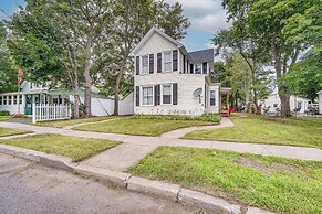 Charming Glens Falls Retreat Near Downtown!