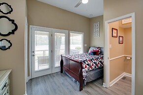 Waterfront Hot Springs Home: 19 Mi to Natl Park!