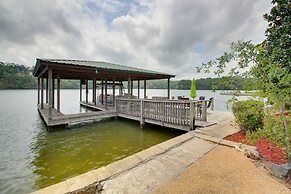 Waterfront Hot Springs Home: 19 Mi to Natl Park!