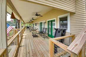 Waterfront Hot Springs Home: 19 Mi to Natl Park!