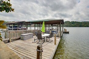 Waterfront Hot Springs Home: 19 Mi to Natl Park!