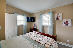 Waterfront Hot Springs Home: 19 Mi to Natl Park!