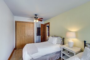 Elkhart Lake Vacation Rental 3 Mi to Road America!