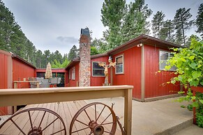 Rustic Sturgis Cabin Rental in Black Hills Forest!