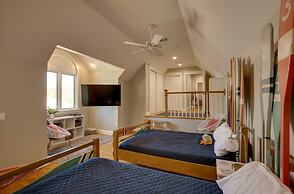 Lake Livingston Paradise: Outdoor Pool w/ Slide!