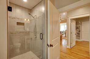 Lake Livingston Paradise: Outdoor Pool w/ Slide!