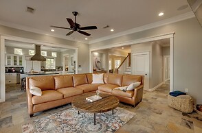 Lake Livingston Paradise: Outdoor Pool w/ Slide!