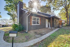 Pottsboro Vacation Rental - Walk to Lake Texoma!