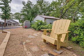 Pottsboro Vacation Rental - Walk to Lake Texoma!