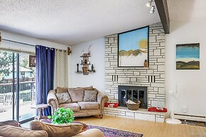 Sustainable Sanctuary: Rattlesnake Valley Retreat