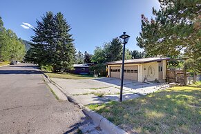 Sustainable Sanctuary: Rattlesnake Valley Retreat