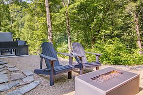 Hot Tub & Pond: Cabin in Black Mountain!