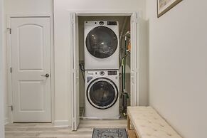 Creek Access & Balcony: Lewes Home Near Beaches