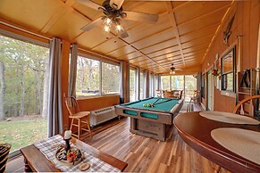 Cadiz Vacation Home w/ Deck: Walk to Lake Barkley