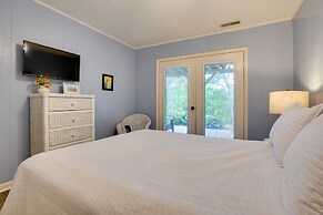 Lakefront Cadiz Home w/ Hot Tub!