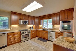 Lakefront Cadiz Home w/ Hot Tub!