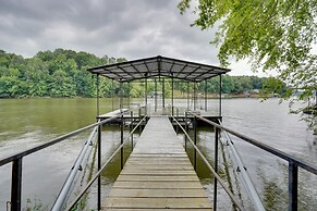 Lakefront Cadiz Home w/ Hot Tub!