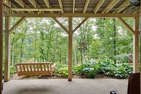 Lakefront Cadiz Home w/ Hot Tub!