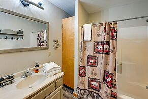 Cullowhee Mountain Retreat w/ Deck and Fire Pit!