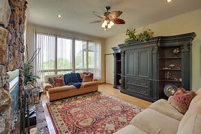 Lake Ouachita Vacation Rental w/ Community Pool