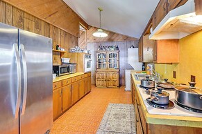 Rural Arkansas Vacation Rental w/ Lake Access