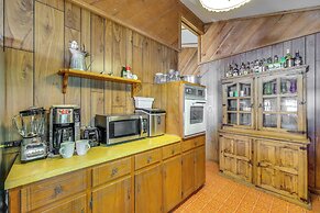 Rural Arkansas Vacation Rental w/ Lake Access