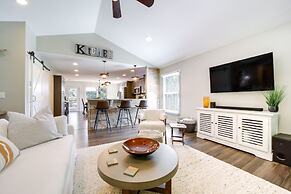 Deck + Mtn Views: Riverfront Cullowhee Home