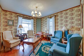 Dtwn Victorian Home - 1 Mi to Lake Michigan Beach!