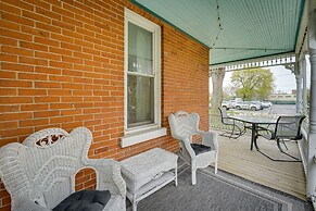 Dtwn Victorian Home - 1 Mi to Lake Michigan Beach!