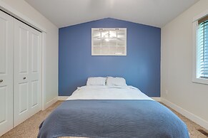 Serene Pentwater Getaway w/ Yard Near Lakes