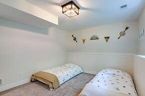 Serene Pentwater Getaway w/ Yard Near Lakes