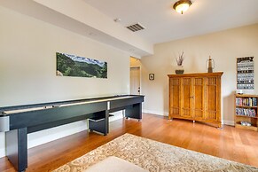 Blue Ridge Mountain Home w/ Sunroom: Pets Welcome