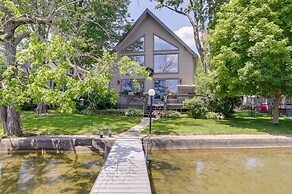 Lakefront Vandalia Home w/ Boat Dock & Gas Grill!